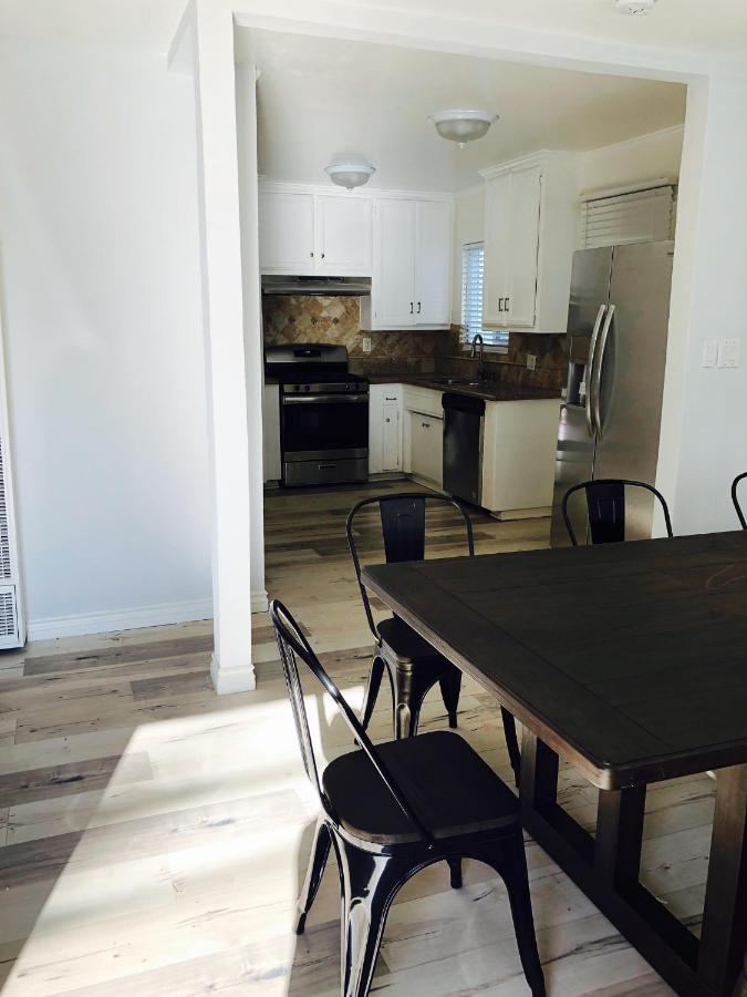 Great West La Ucla Santa Monica Hostel Лос Анджелис Екстериор снимка
