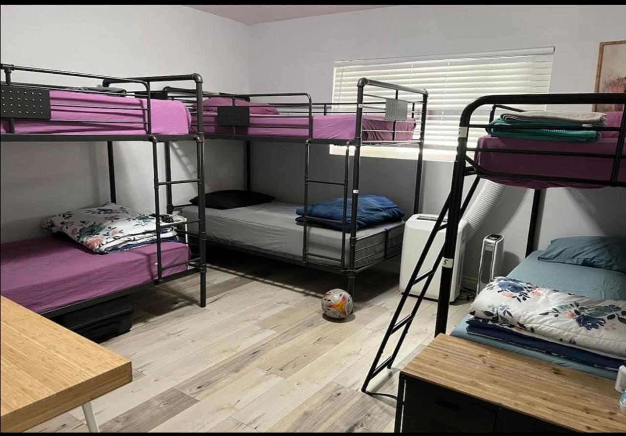 Great West La Ucla Santa Monica Hostel Лос Анджелис Екстериор снимка